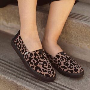 Toms Brown and Black Flats Sleek Slip-On Loafers